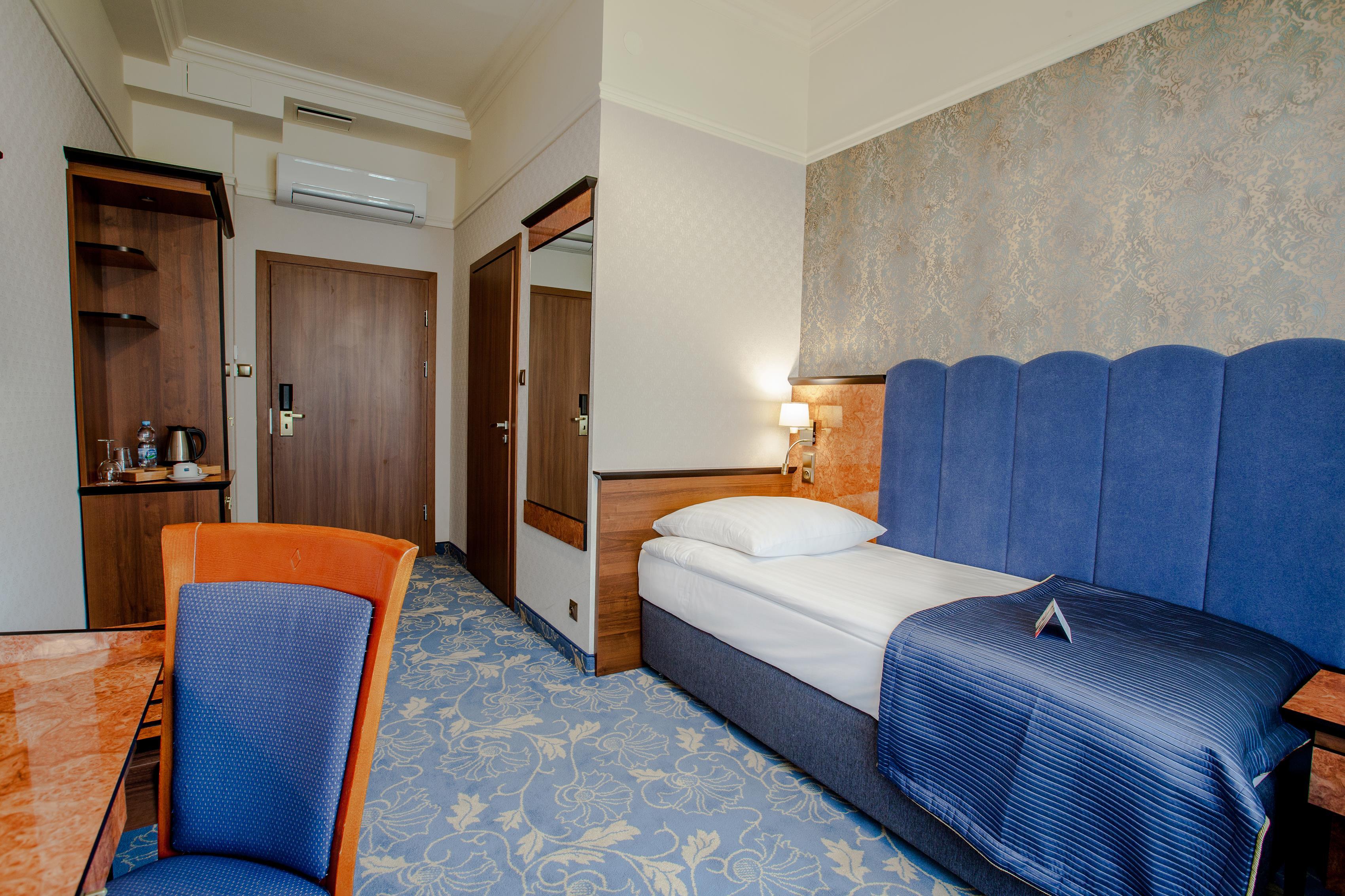 Hotel Diament Plaza Gliwice Bagian luar foto