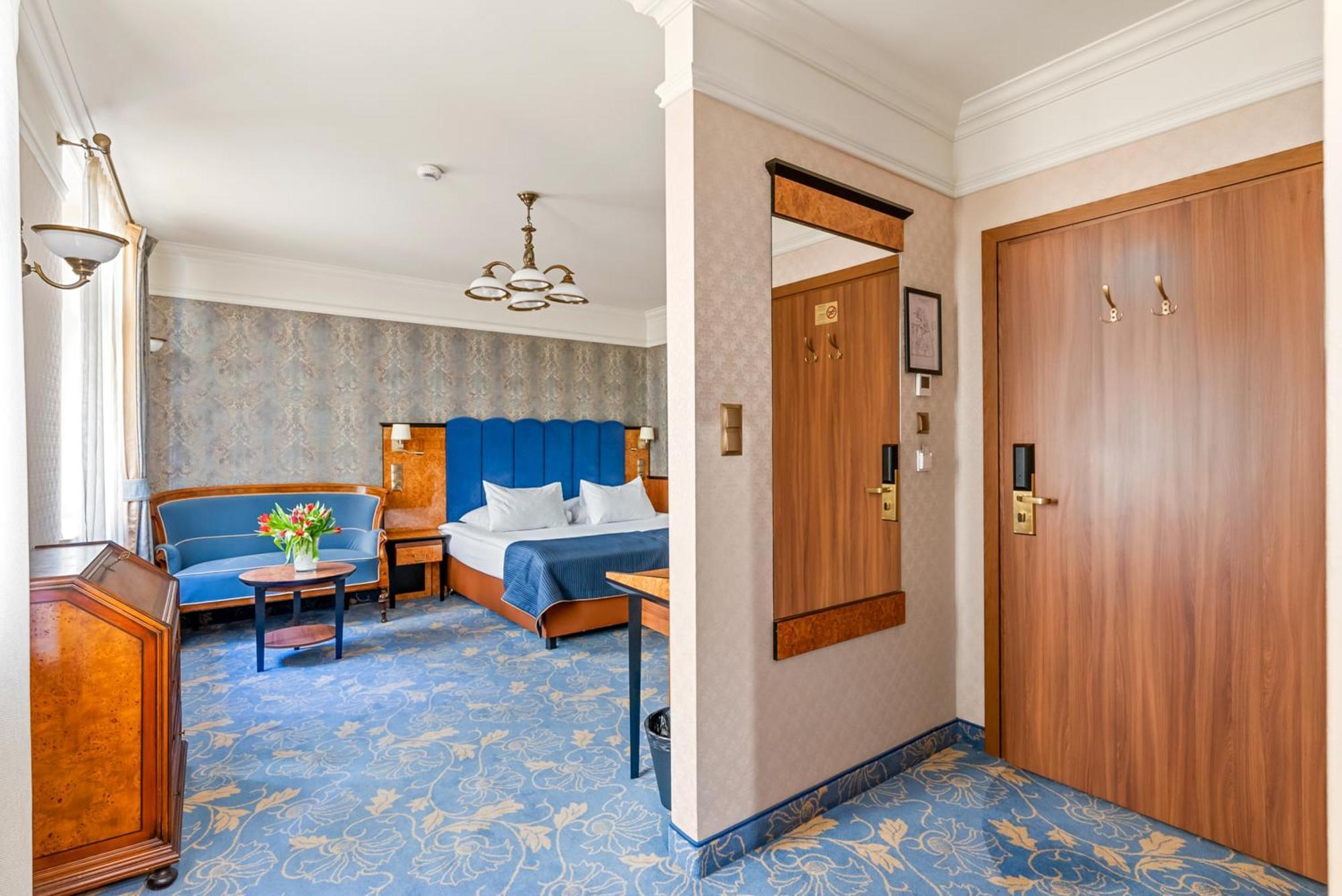 Hotel Diament Plaza Gliwice Bagian luar foto