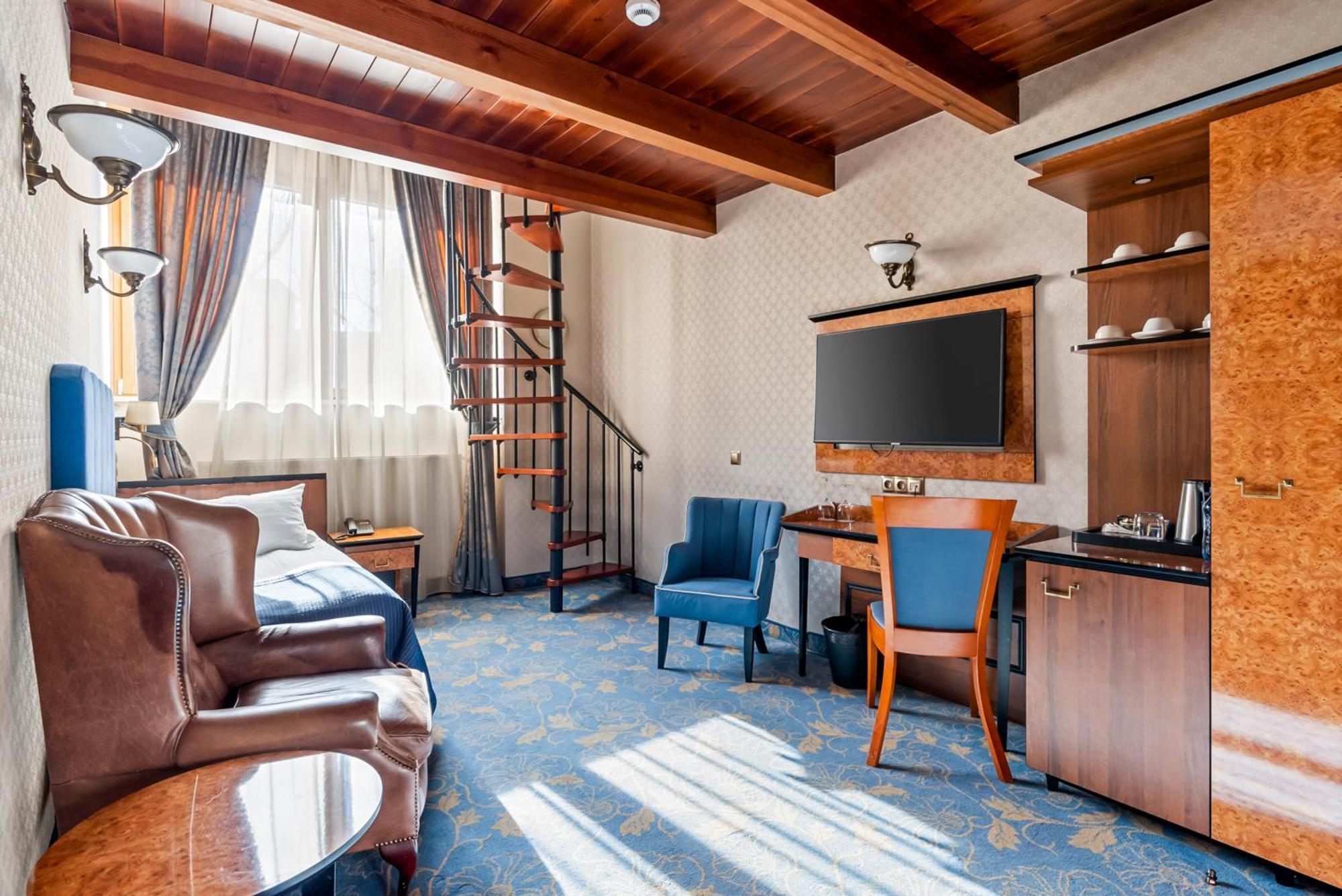 Hotel Diament Plaza Gliwice Bagian luar foto