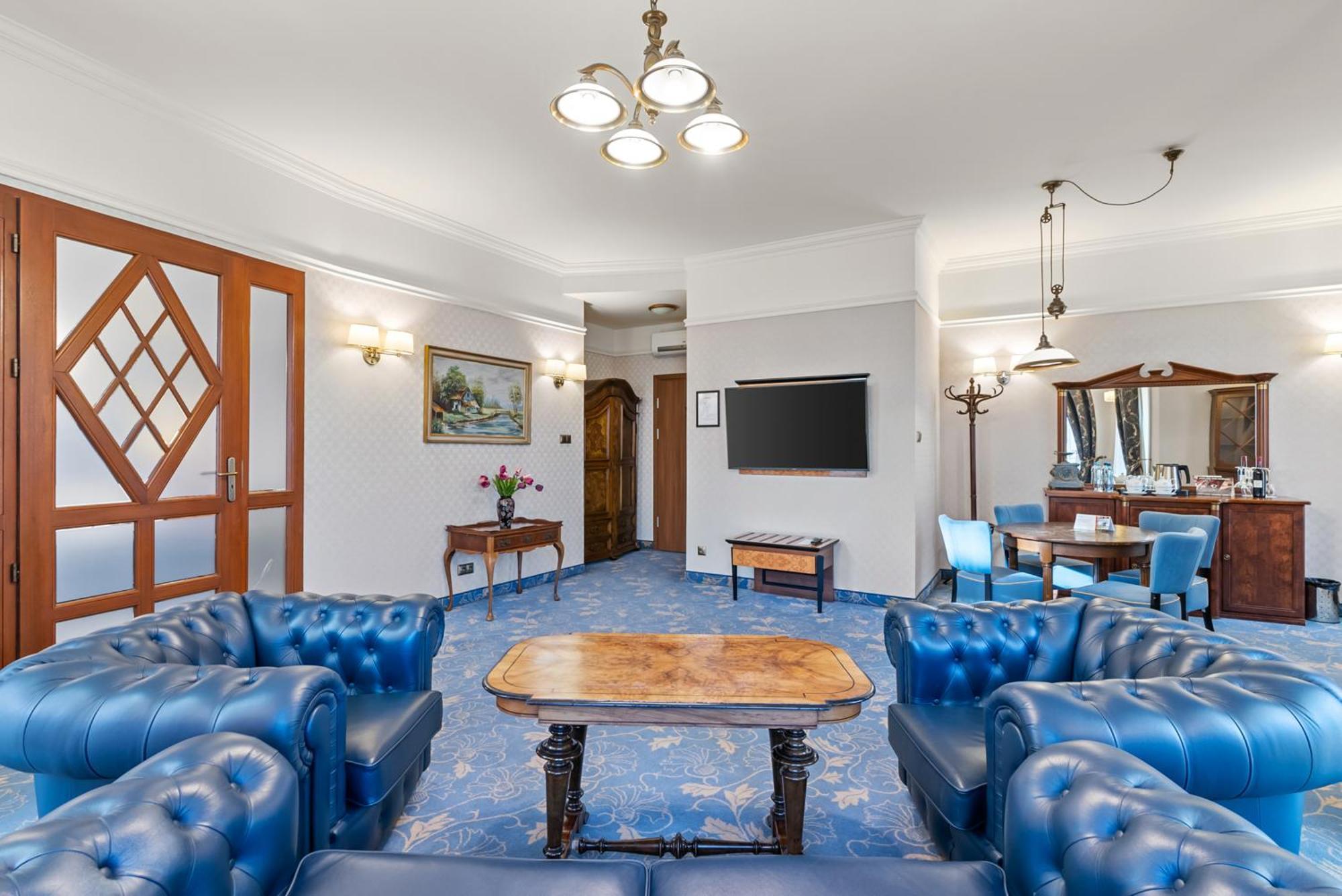 Hotel Diament Plaza Gliwice Bagian luar foto