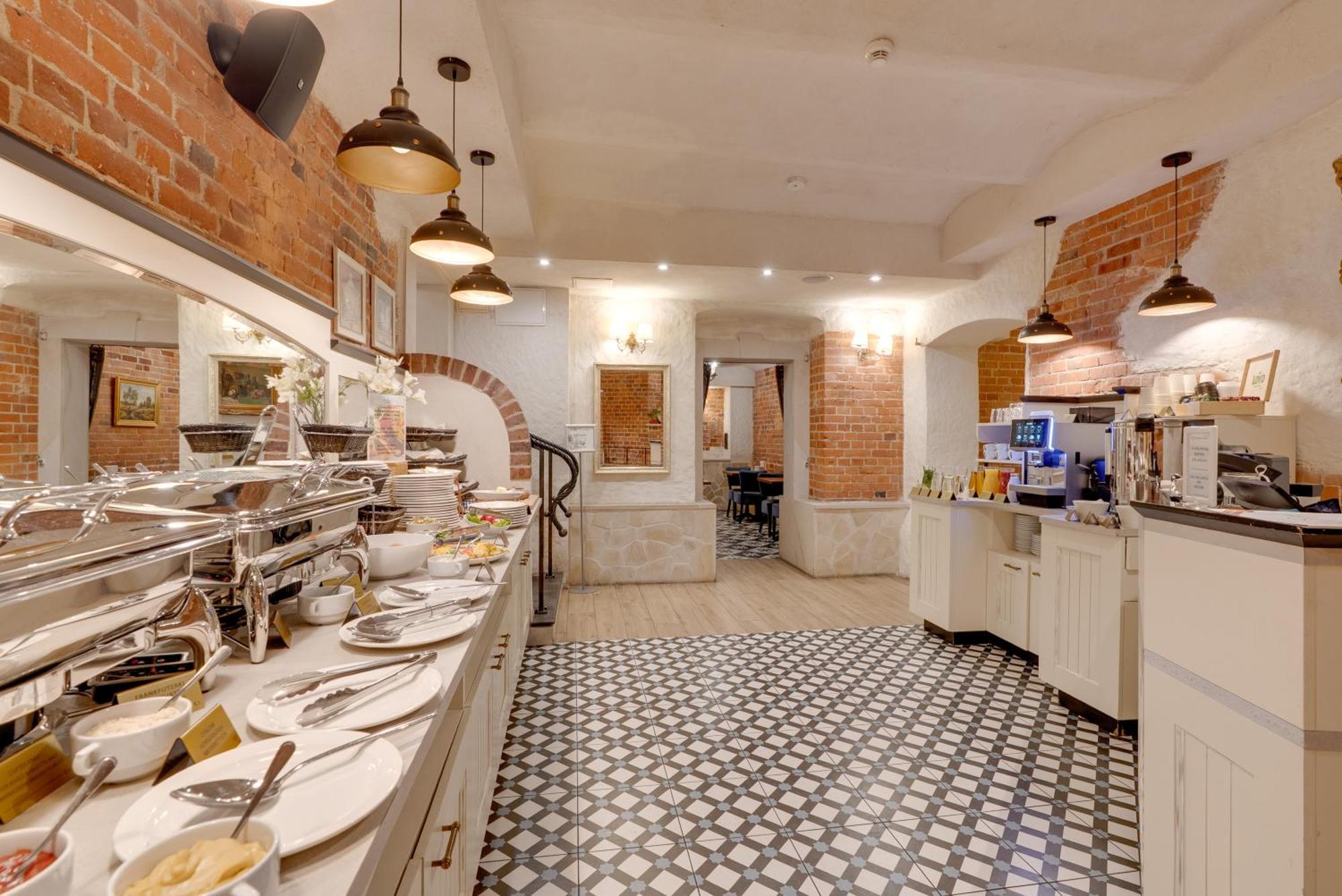 Hotel Diament Plaza Gliwice Bagian luar foto